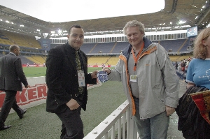 05-05-fernabahce-stadion_-_offizielle_unter_sich